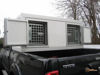 Sibesoin.com petite annonce gratuite 3 toyota hilux 2012, couleur noire