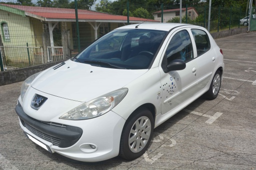 Sibesoin.com petite annonce gratuite Peugeot 206+ 1.4l hdi 70ch fap blue lion urban move