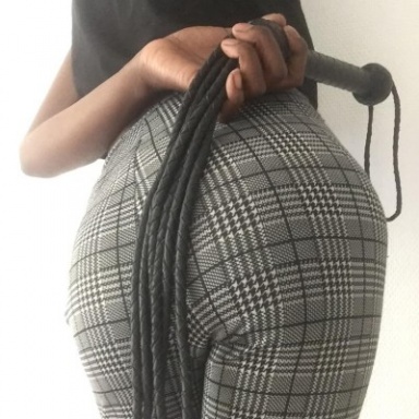 Photo de l'annonce Une ombre délicate aux désirs impitoyables... 4H14nmcb9fw7ewYYX42t