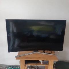Sibesoin.com petite annonce gratuite 2 Vend télé samsung 4k incurvé 