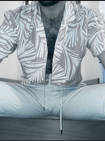 Homme de 25 ans très attiré par la différence d'âge