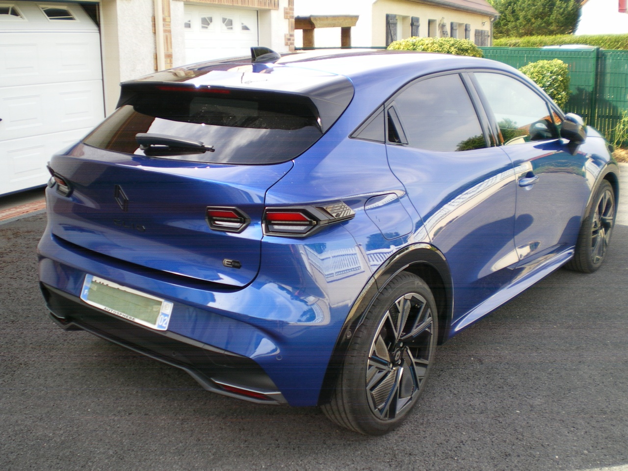 Photo de l'annonce Renault nouvelle clio 6 esprit alpine full hybrid 160 chx 57a9b0d38ab4bdc1b8be