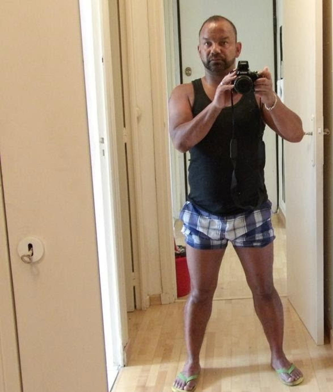 Photo de l'annonce Recherche model masculin pour poser en caleçon contact pa... 7549de276e343448f223