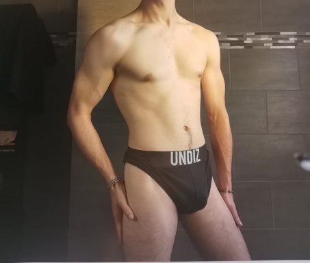 Photo de l'annonce Esclave/objet à votre disposition  C2iEQqO8bRfCRwHFQDv5