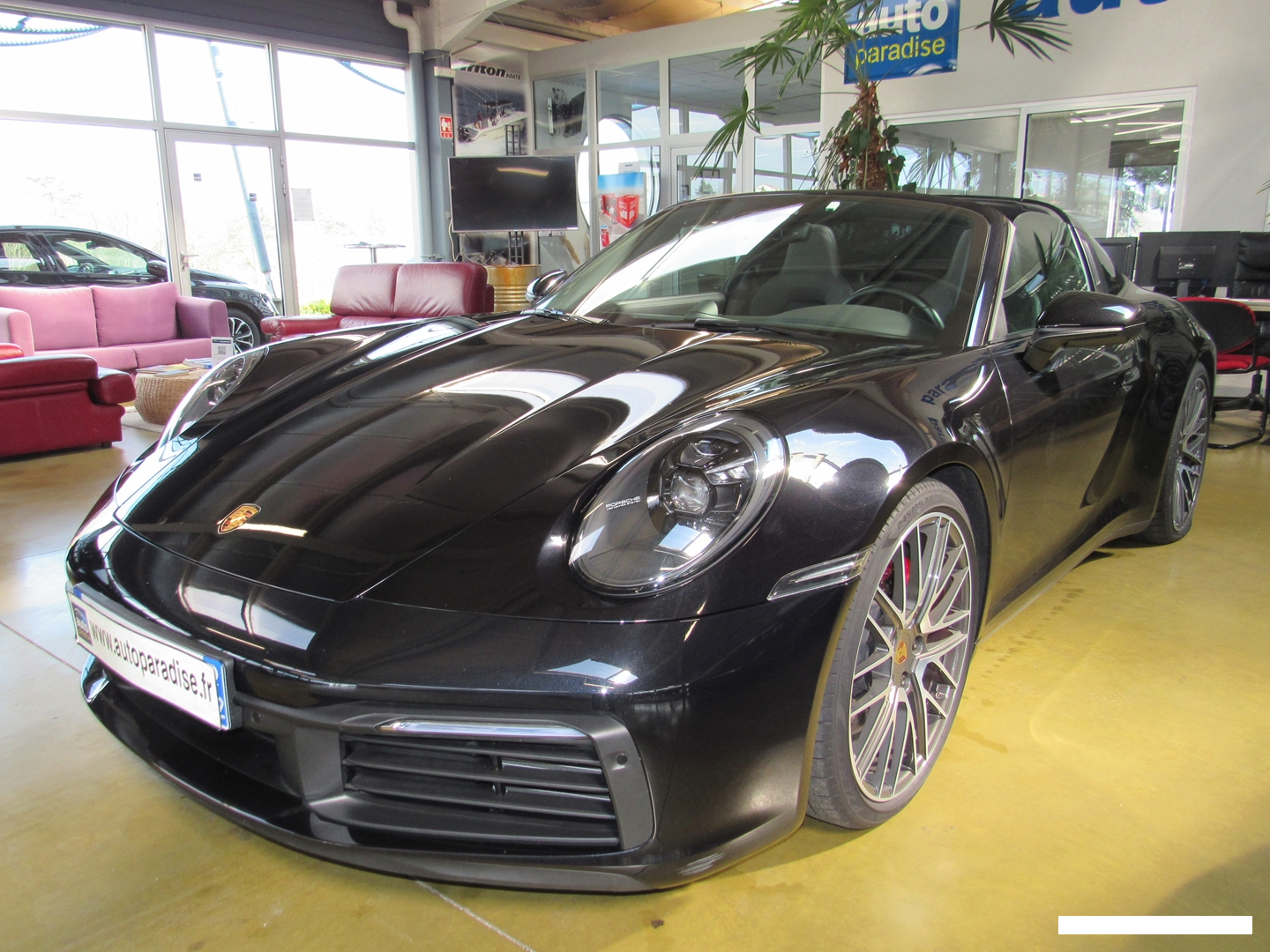 Photo de l'annonce PORSCHE 992 CRNBr9T6EF73PIpy66Lz