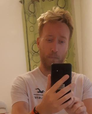 Sibesoin.com petite annonce gratuite Homme de 40 ans recherche un homme pour relation sérieuse