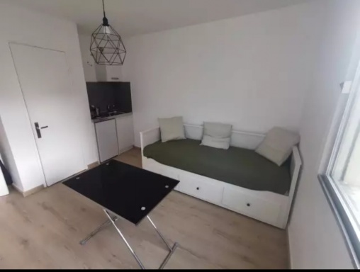 Sibesoin.com petite annonce gratuite Studio meublé 75012