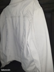 Sibesoin.com petite annonce gratuite 2 Blouson d'été de femme belle promotion a saisir