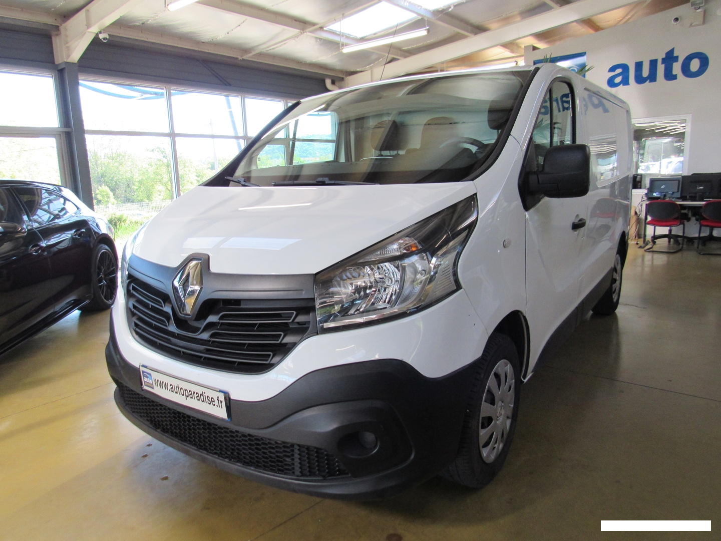 Photo de l'annonce RENAULT TRAFIC P6Pq0cDzC0J54q5j86Xm