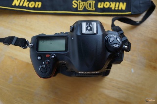 Sibesoin.com petite annonce gratuite 3 Nikon d4s acheté neuf