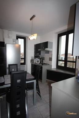 Sibesoin.com petite annonce gratuite immeuble de rapport la roche sur foron 74800