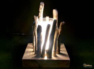 la petite annonce Petite lampe de verre et bois sur Sibesoin.com / POULDREUZIC (29710)