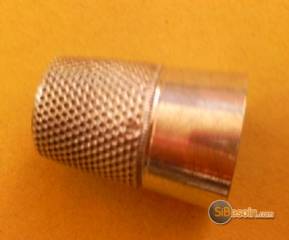 la petite annonce magnifique dé à coudre en argent massif, parfa sur Sibesoin.com / aast (64460)