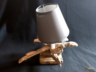 la petite annonce Petite lampe bois flott? crois sur Sibesoin.com / POULDREUZIC (29710)