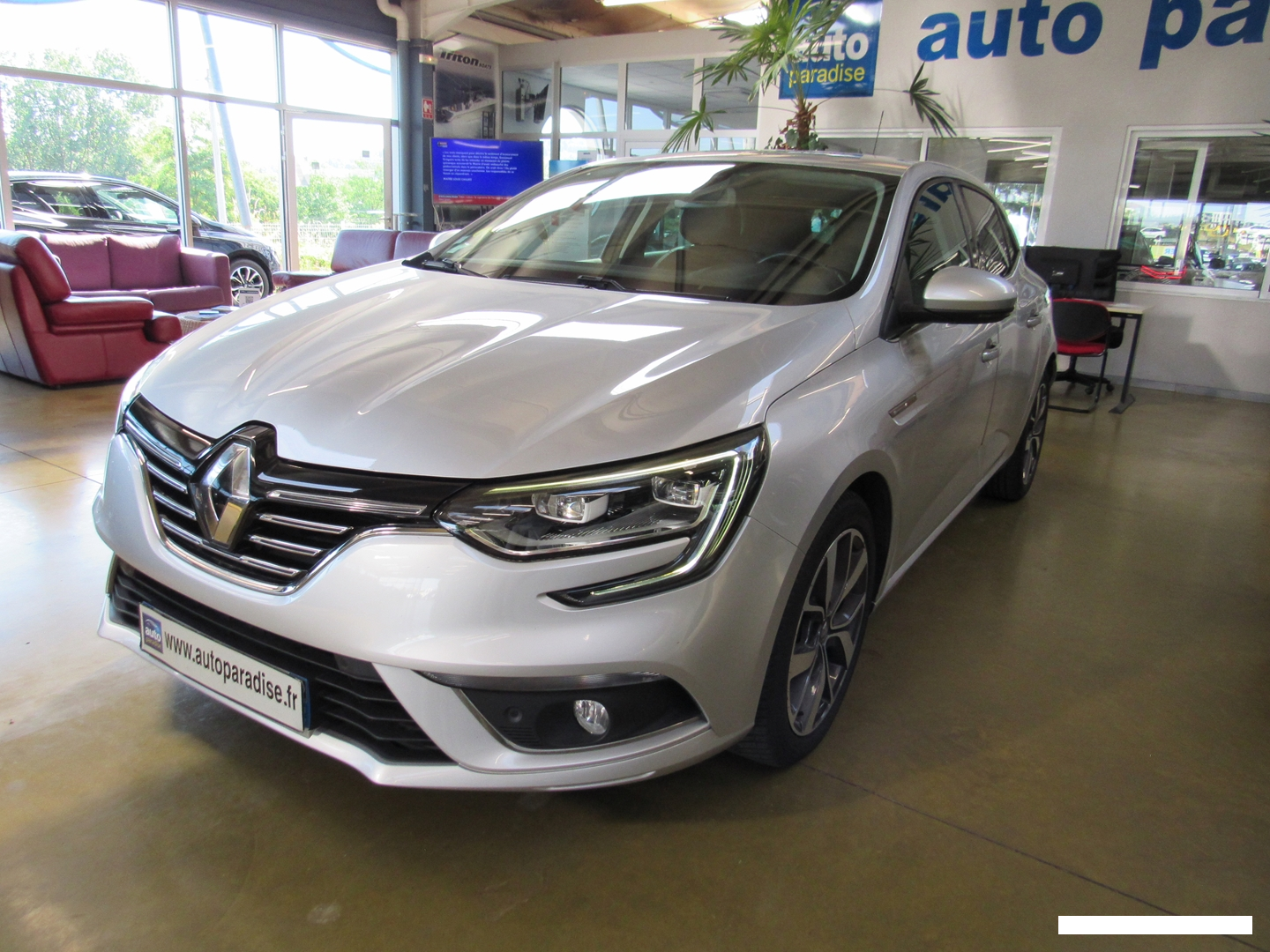 Photo de l'annonce RENAULT MEGANE IV ayVsrC3d06k5b6Aj9DhY