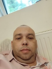 la petite annonce Gay de 46ans de la moselle 57 sur Sibesoin.com / spicheren (57350)
