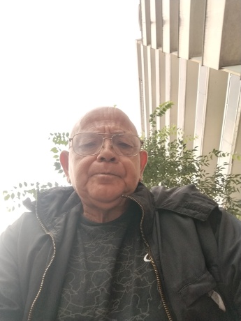 Homme de 63ans veufs