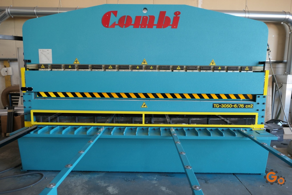 Photo de l'annonce Cisaille presse plieuse COMBI 3050-6-75-CN eOMAq2zYGnvYudb613ie