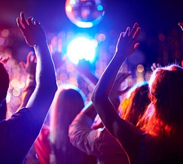 Sibesoin.com petite annonce gratuite 3 Anniversaire, mariage,et le 31 on met le feu!