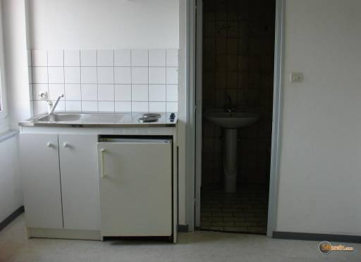 Sibesoin.com petite annonce gratuite bel appartement f1 cuisine et s.d.b. lot 09 bis