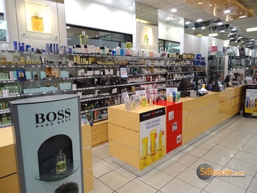 Sibesoin.com petite annonce gratuite Vends lots de parfums authentiques