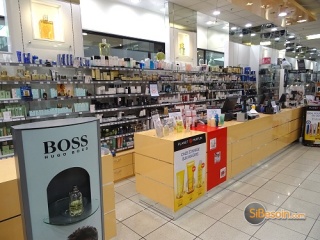 Sibesoin.com petite annonce gratuite 1 Vends lots de parfums authentiques