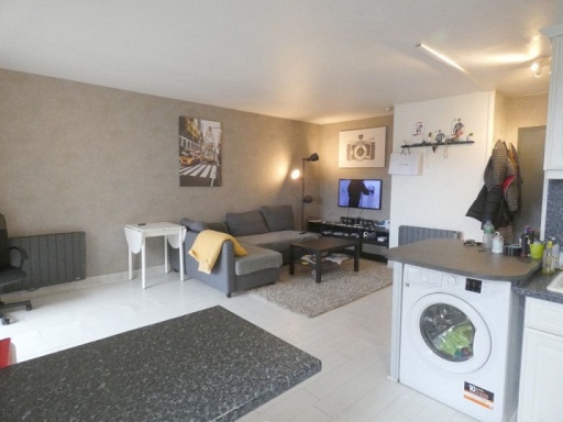 Sibesoin.com petite annonce gratuite Location spacieux t2 de 48.55 m2 meubl&eacute;