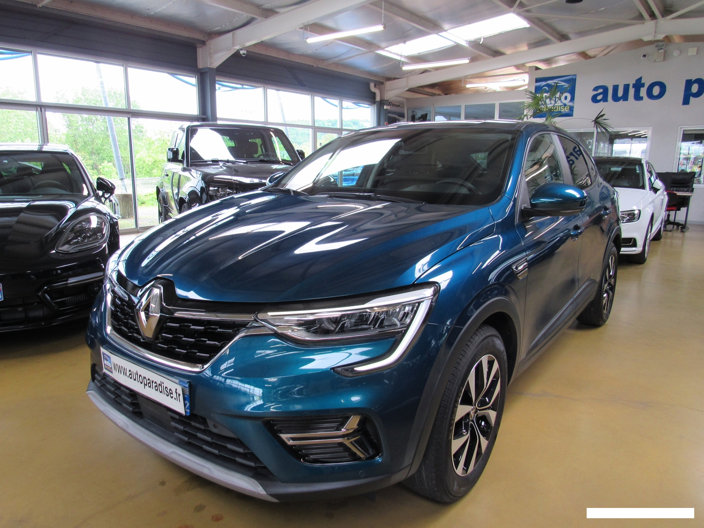 Photo de l'annonce RENAULT ARKANA v9ITH1PtmIhiQV0Y5Zw3