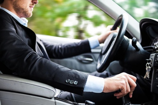 Sibesoin.com petite annonce gratuite Chauffeur de voiture permis b