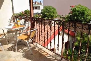 Sibesoin.com petite annonce gratuite 3 Appartement dans maison originale a toulon