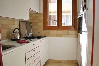 Sibesoin.com petite annonce gratuite 9 Appartement dans maison originale a toulon