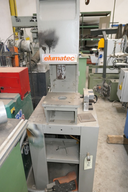 Photo de l'annonce Presse ELUMATEC ST 226 z30o8011c6G3Hlk6bOvA