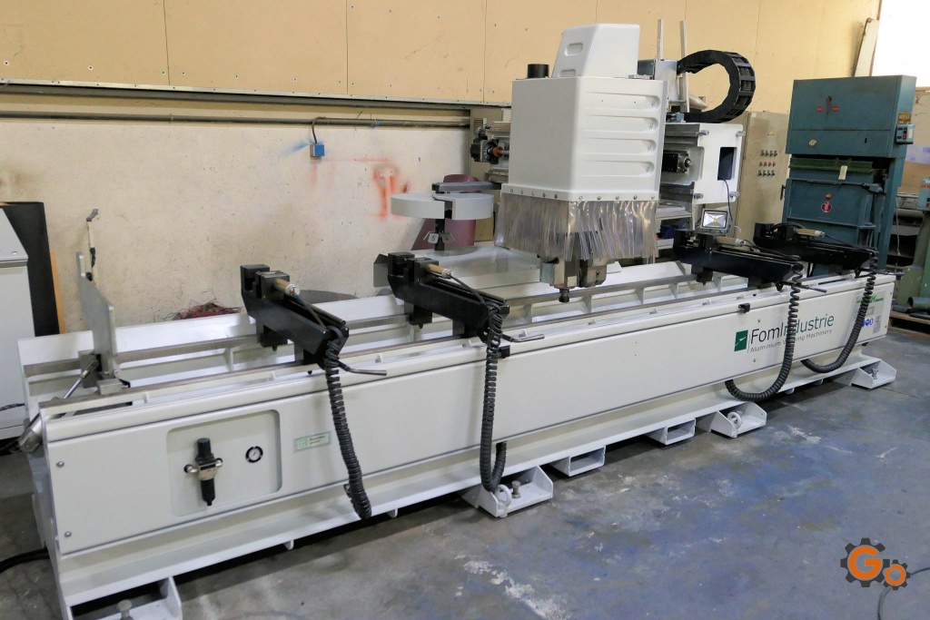 Photo de l'annonce Centre d’usinage FOM type ARGO 35 RM zzKf08NHKLEN4y84D2hS